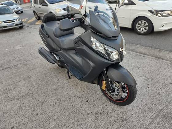 DAFRA MAXSYM 400i 